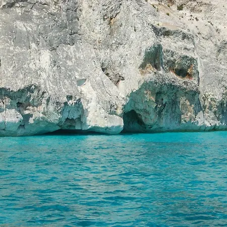 شقة Blue Iun S0079